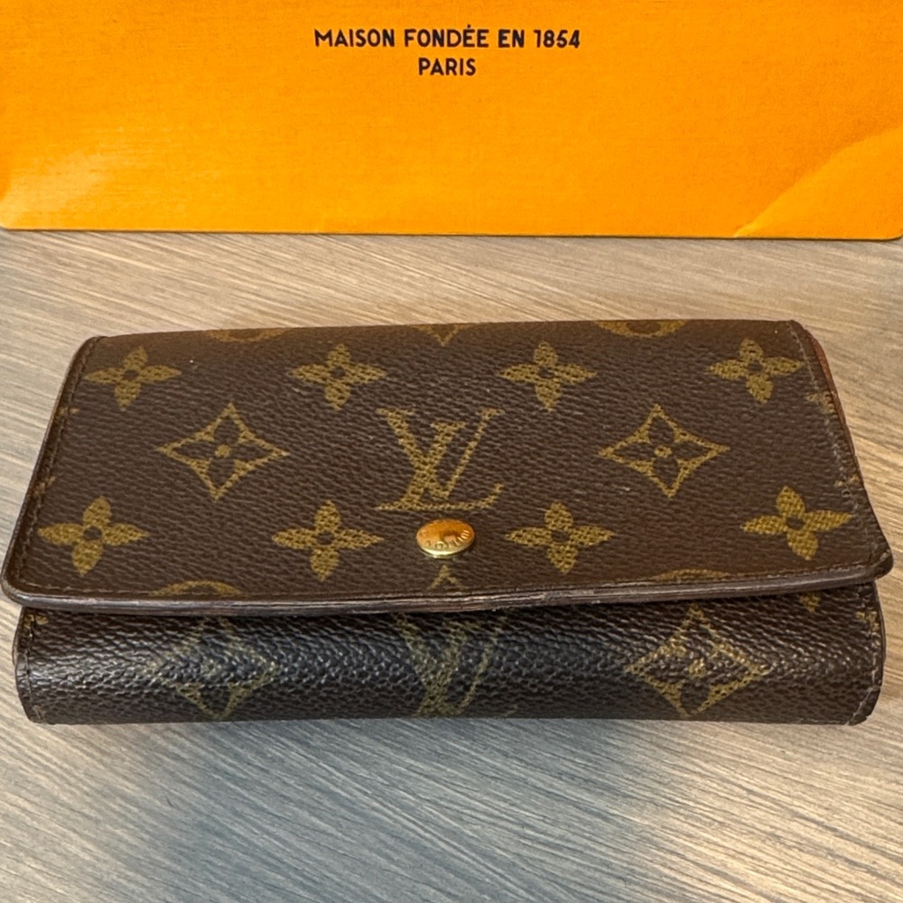 Louis Vuitton Classic Monogram Wallet